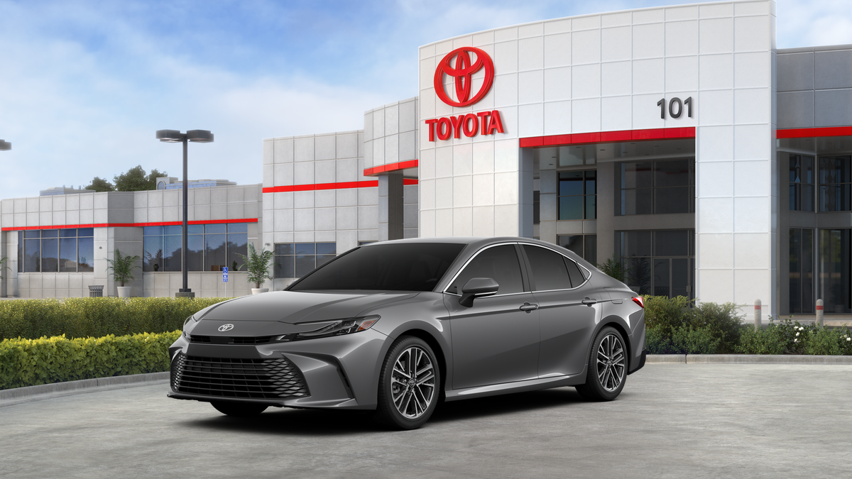 2026 Toyota Camry XLE in Heavy Metal <a role='button' class='viewDgDisclaimersButton' data-toggle='modal'...