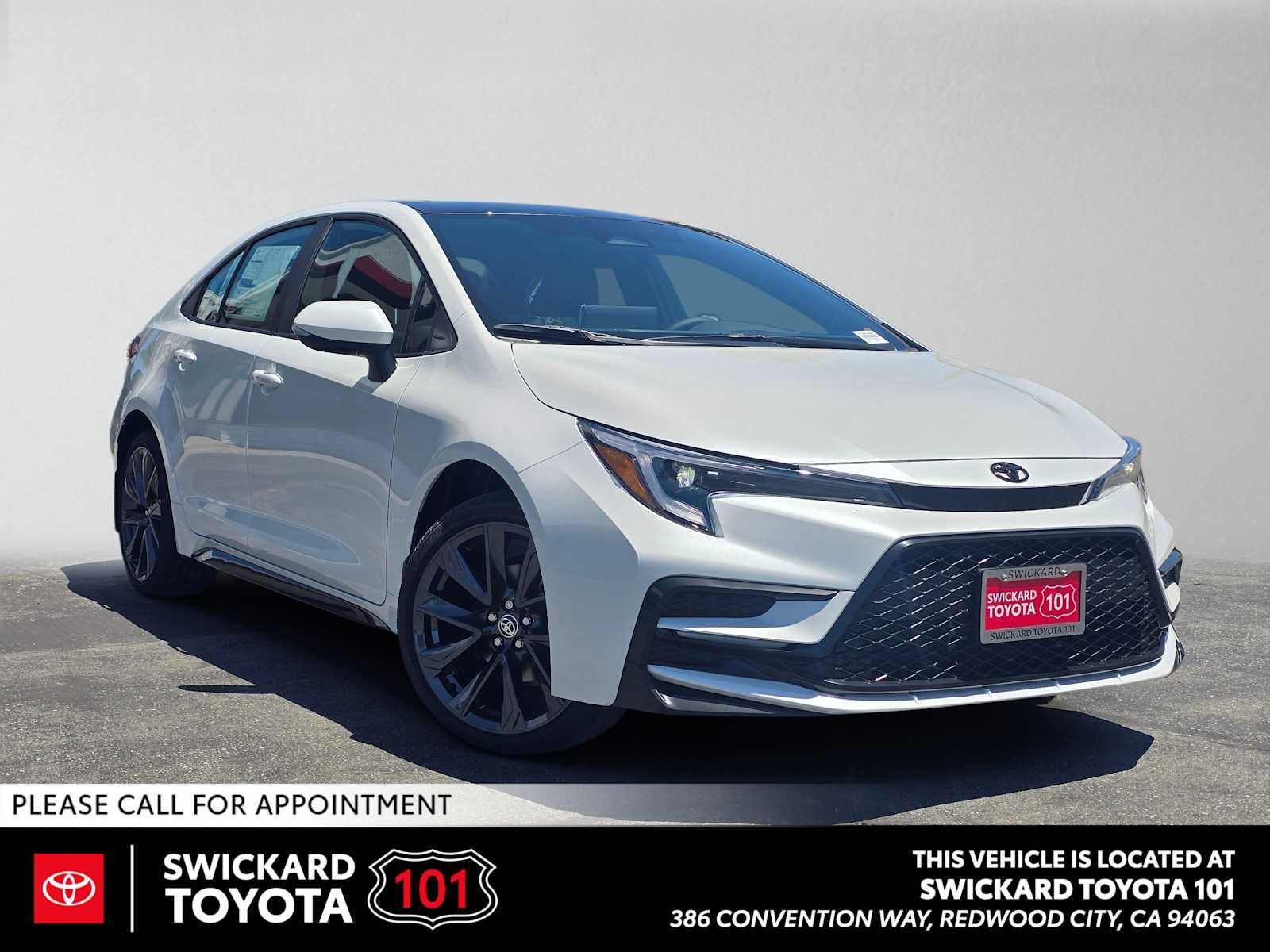 2026 Toyota Corolla XSE in Wind Chill Pearl With Midnight Black Metallic Roof <a role='button' class='viewDgDisclaimersButton'...